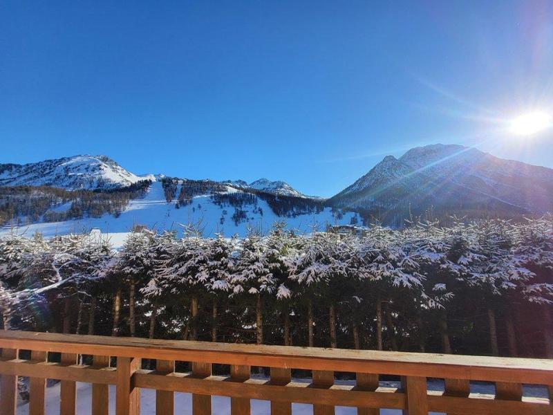 Location au ski Chalet triplex 8 pièces 14 personnes - Chalet Le Kern - Montgenèvre - Extérieur hiver