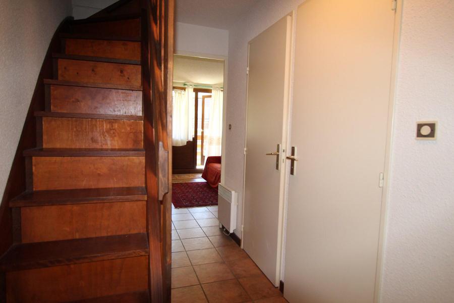 Skiverleih 4-Zimmer-Appartment für 6 Personen (D09) - La Résidence Ferme d'Augustin - Montgenèvre - Treppen