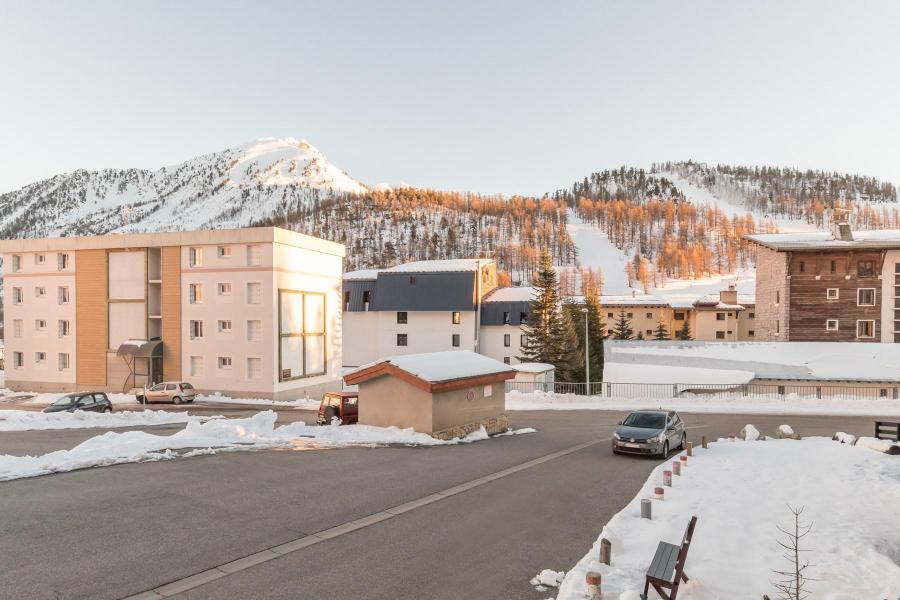 Vacanze in montagna Appartamento 2 stanze con alcova per 6 persone (SOLERO) - La Résidence la Loubatière - Montgenèvre - Esteriore inverno