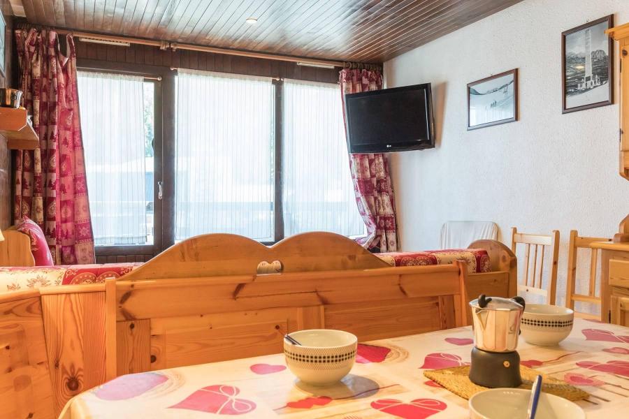 Rent in ski resort 2 room apartment sleeping corner 6 people (SGARBI) - La Résidence la Loubatière - Montgenèvre