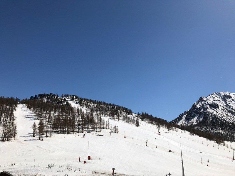 Rent in ski resort 3 room duplex apartment 6 people (NAR) - La Résidence le Transalpin - Montgenèvre - Winter outside