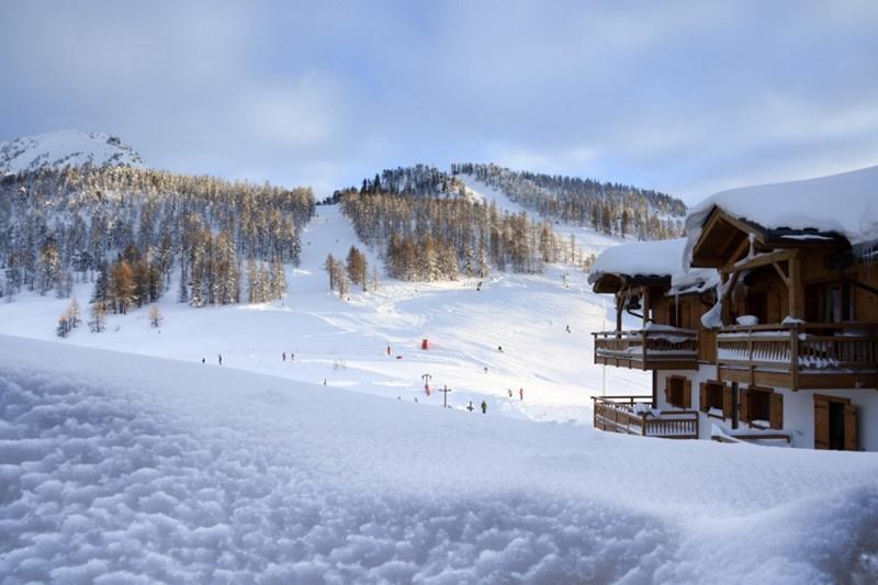 Wynajem na narty Apartament 3 pokojowy 6 osób (NG27) - La Résidence Neige et Golf - Montgenèvre - Zima na zewnątrz