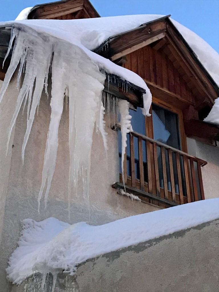 Skiverleih 3-Zimmer-Appartment für 6 Personen (NG27) - La Résidence Neige et Golf - Montgenèvre - Draußen im Winter