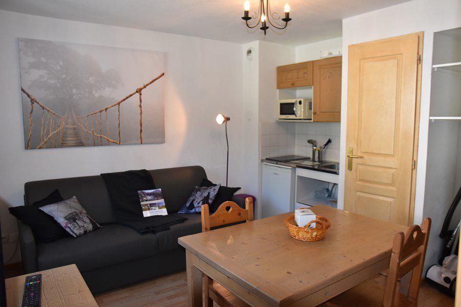 Rent in ski resort Studio cabin 4 people (NG8) - La Résidence Neige et Golf - Montgenèvre - Apartment