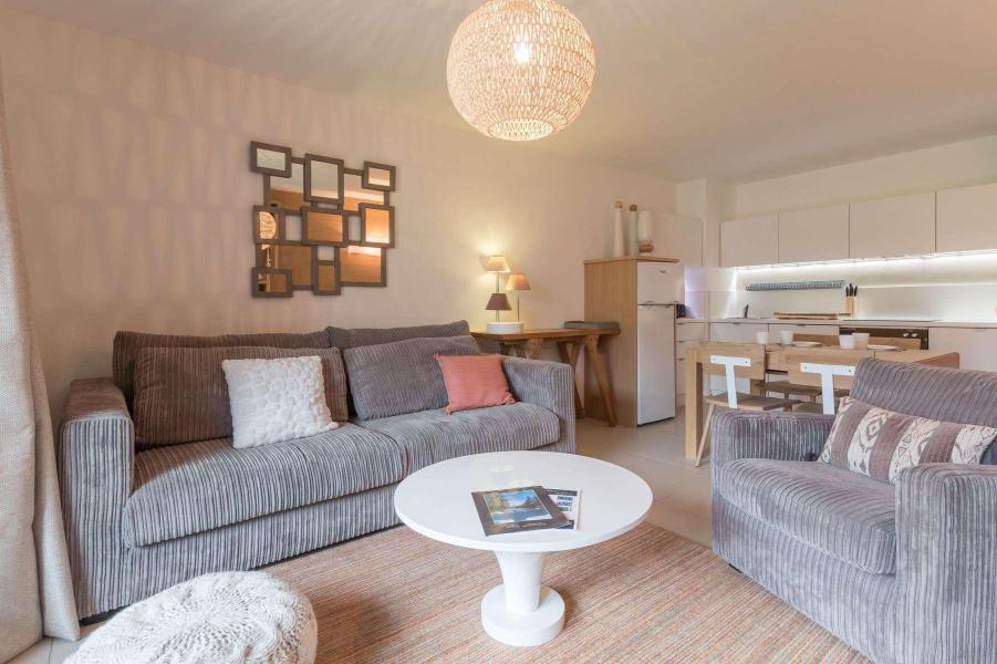 Rent in ski resort 4 room apartment 6 people (MANOMA) - Les Granges de Caterina - Montgenèvre - Living room