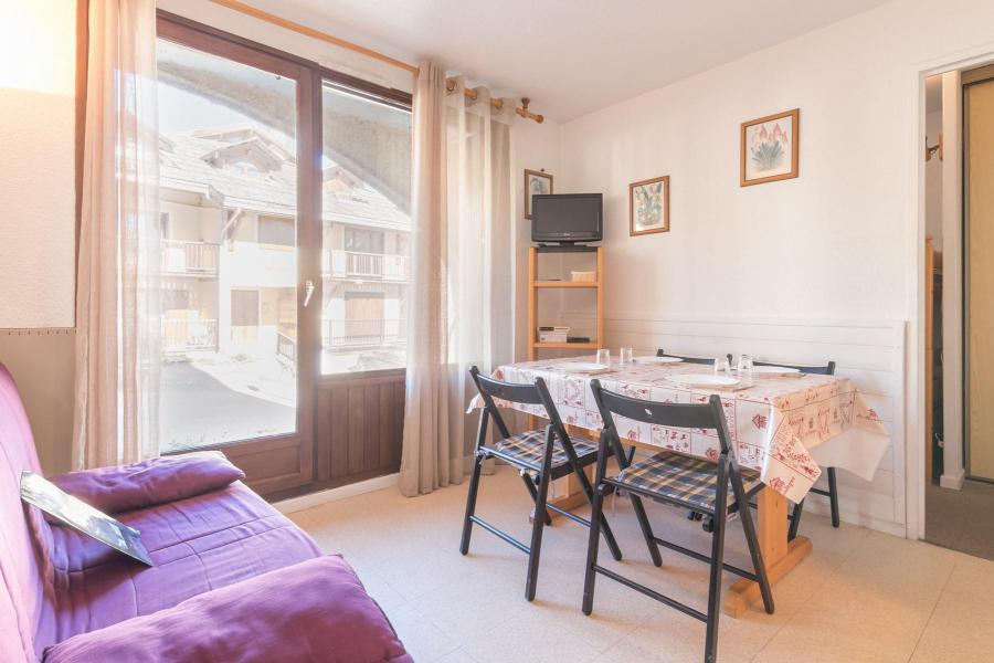 Ski verhuur Appartement 2 kamers bergnis 4 personen (BOUQ03) - Résidence Central Station - Montgenèvre - Woonkamer