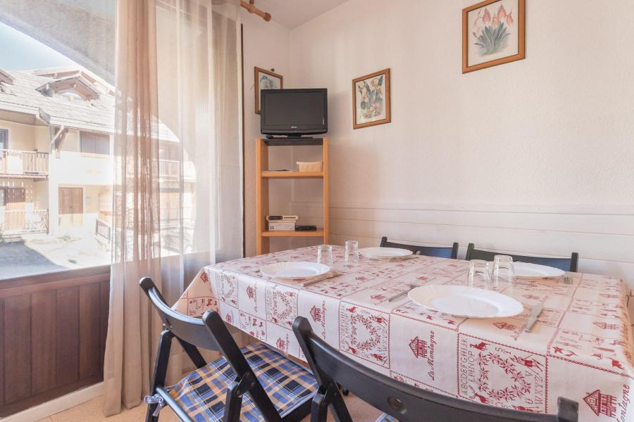 Ski verhuur Appartement 2 kamers bergnis 4 personen (BOUQ03) - Résidence Central Station - Montgenèvre - Woonkamer