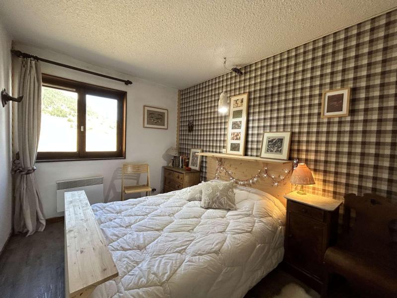 Rent in ski resort 3 room apartment 6 people (D451) - Résidence Chamoisière - Montgenèvre - Bedroom