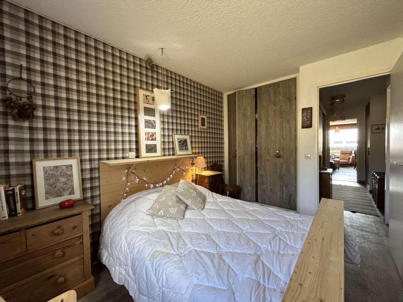 Rent in ski resort 3 room apartment 6 people (D451) - Résidence Chamoisière - Montgenèvre - Bedroom