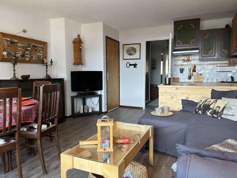 Rent in ski resort 3 room apartment 6 people (D451) - Résidence Chamoisière - Montgenèvre - Living room