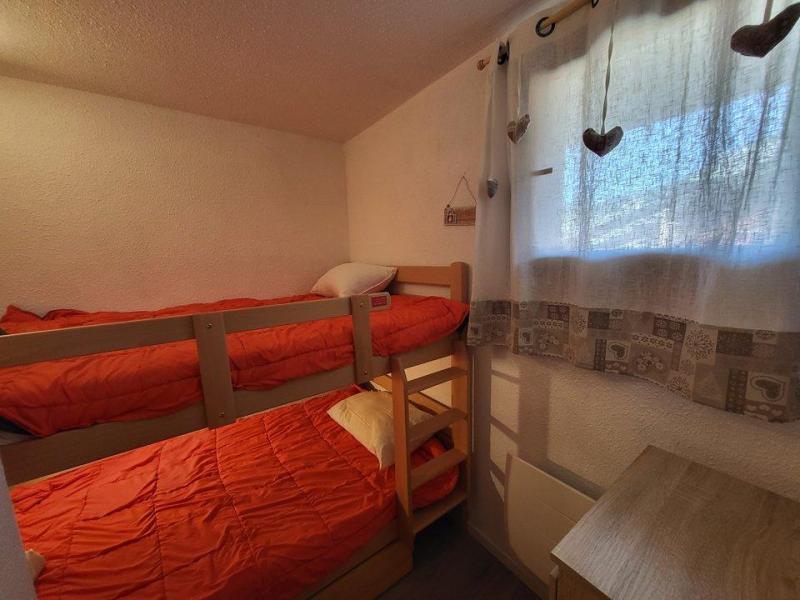 Ski verhuur Appartement 2 kamers 4 personen (B38) - Résidence la Ferme d'Augustin - Montgenèvre - Cabine