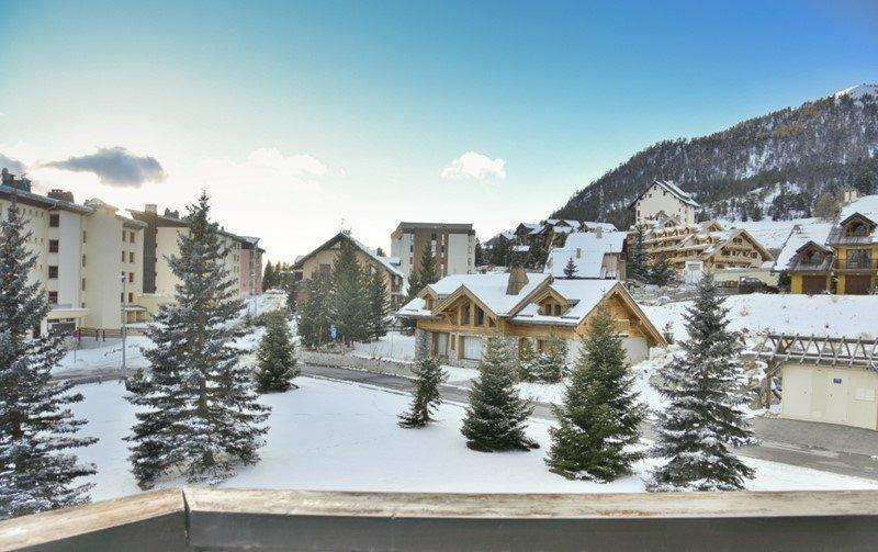 Rent in ski resort Studio 4 people (PONC) - Résidence la Renardière - Montgenèvre - Balcony