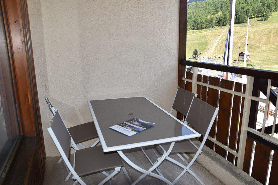 Skiverleih 4 Zimmer Maisonettewohnung für 6 Personen (205) - Résidence le Golf - Montgenèvre - Terrasse