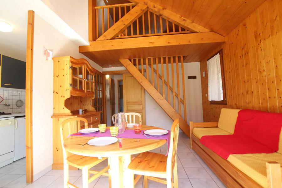 Rent in ski resort 2 room duplex apartment 4 people (LAUROE) - Résidence le Lauzin - Montgenèvre - Table