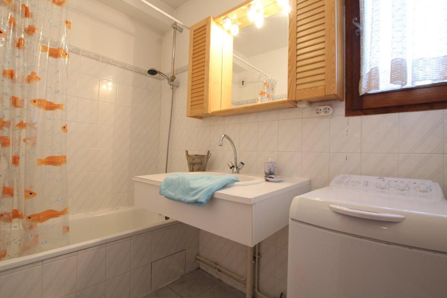 Location au ski Appartement duplex 2 pièces 4 personnes (LAUROE) - Résidence le Lauzin - Montgenèvre - Salle de bain