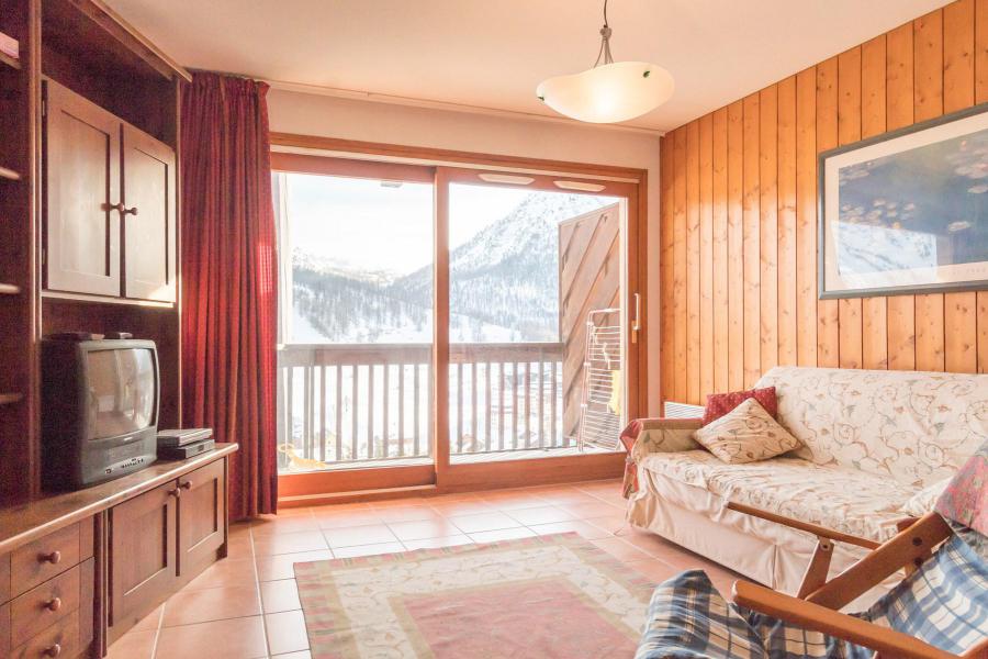 Rent in ski resort 3 room apartment 6 people (SARA21) - Résidence Le Parthénon - Montgenèvre - Settee
