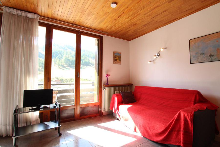 Rent in ski resort Studio sleeping corner 4 people (PERRY) - Résidence le Transalpin - Montgenèvre - Sofa-bed