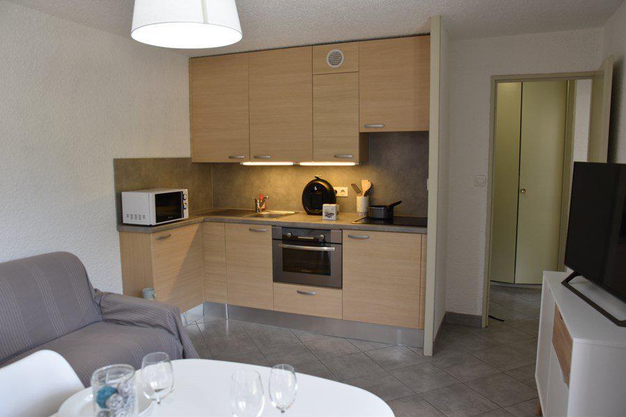 Rent in ski resort 2 room apartment 6 people (328) - Résidence les Chalmettes - Montgenèvre - Kitchenette