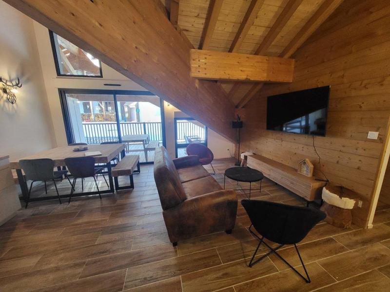 Rent in ski resort 3 room apartment 6 people (203) - Voie Lactee - Montgenèvre - Living room