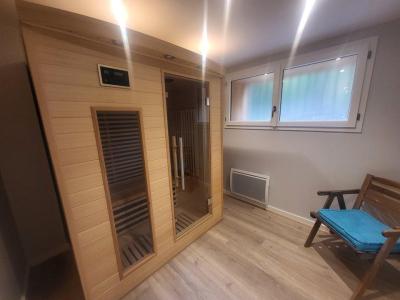 Rent in ski resort 5 room triplex chalet 8 people - Chalet Clarée - Montgenèvre - Sauna