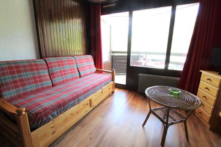 Rent in ski resort Studio 2 people (LAVATE) - La Résidence la Loubatière - Montgenèvre - Living room