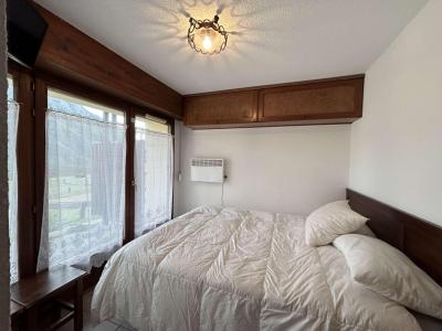 Rent in ski resort 2 room apartment sleeping corner 4 people (630-012) - La Résidence le Plein Soleil - Montgenèvre - Bedroom