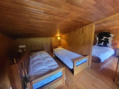 Rent in ski resort 3 room duplex apartment 6 people (NAR) - La Résidence le Transalpin - Montgenèvre - Bedroom