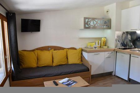 Rent in ski resort Studio cabin 4 people (NG22) - La Résidence Neige et Golf - Montgenèvre - Living room