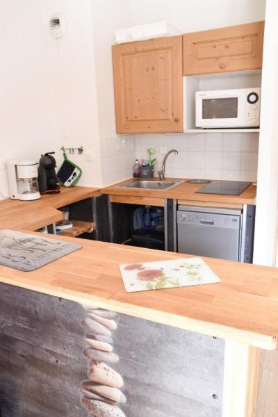 Rent in ski resort Studio cabin 5 people (NG11) - La Résidence Neige et Golf - Montgenèvre - Kitchen
