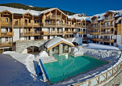 Бронирование апартаментов на лыжном куро Résidence Club MMV le Hameau des Airelles
