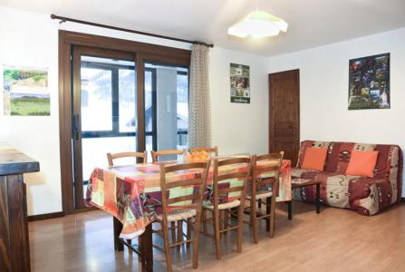 Rent in ski resort 3 room apartment 6 people (PERI) - Résidence du Brigou - Montgenèvre - Apartment