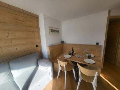 Ski verhuur Appartement 2 kamers bergnis 4 personen (B372) - Résidence la Chamoisière - Montgenèvre - Woonkamer