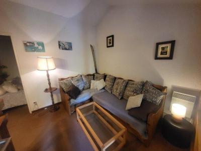 Rent in ski resort 4 room mezzanine apartment 6 people (A43) - Résidence la Ferme d'Augustin - Montgenèvre - Living room