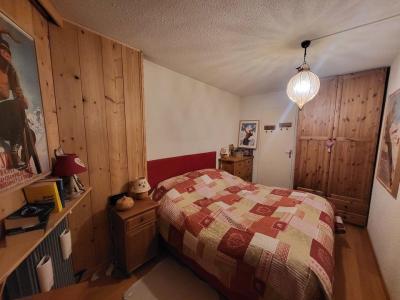 Rent in ski resort 2 room apartment sleeping corner 4 people (52) - Résidence la Loubatière - Montgenèvre - Bedroom