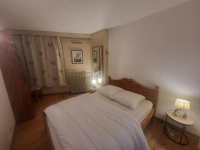 Rent in ski resort 2 room apartment sleeping corner 6 people (La hutzler) - Résidence la Loubatière - Montgenèvre - Bedroom