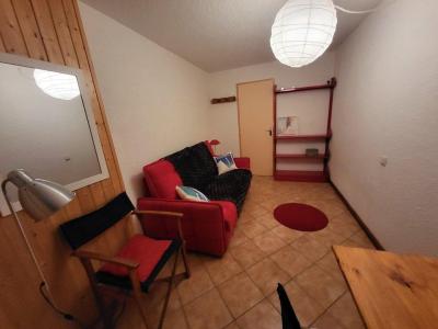 Rent in ski resort 2 room apartment sleeping corner 6 people (Labbe) - Résidence la Loubatière - Montgenèvre - Bedroom