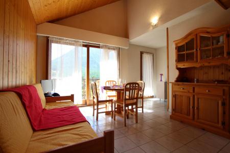 Rent in ski resort 2 room duplex apartment 4 people (LAUROE) - Résidence le Lauzin - Montgenèvre - Pull-out sofa