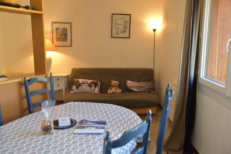 Rent in ski resort 2 room apartment sleeping corner 6 people (A36) - Résidence les Anges - Montgenèvre - Living room