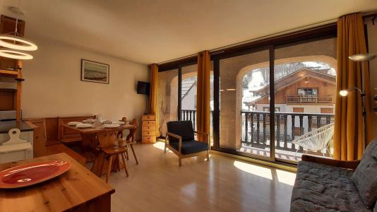 Rent in ski resort 3 room apartment 7 people (OTT10) - Résidence les Bardeaux - Montgenèvre - Living room