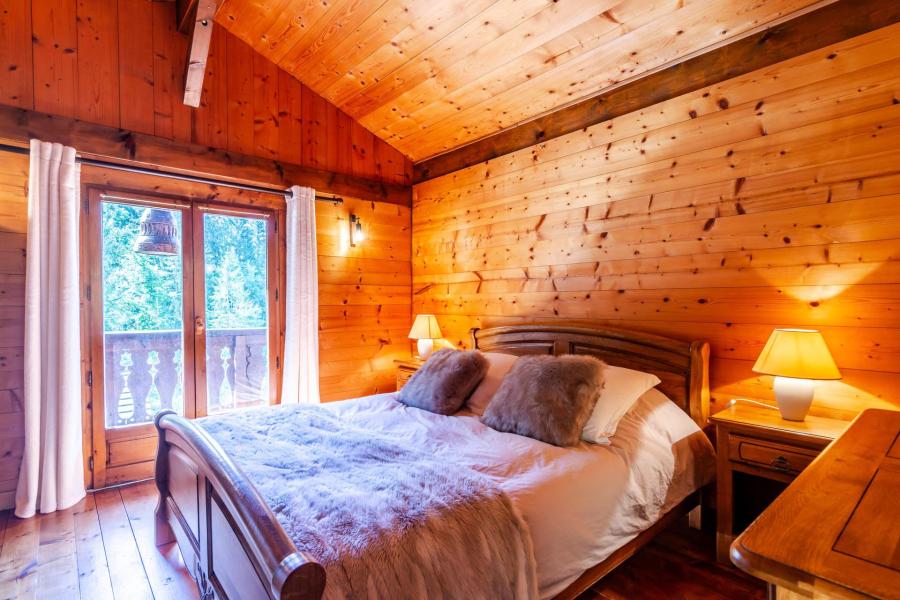 Rent in ski resort 5 room duplex chalet 11 people - Chalet Au Fil de L'Eau - Morzine - Bedroom