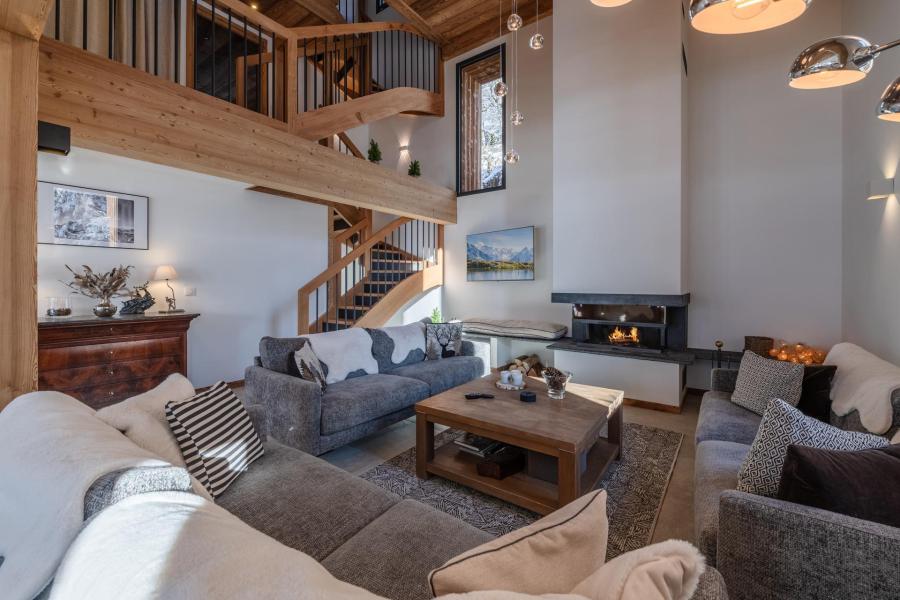 Rent in ski resort 9 room quadriplex chalet 12 people - Chalet Beaufaire - Morzine - Living room