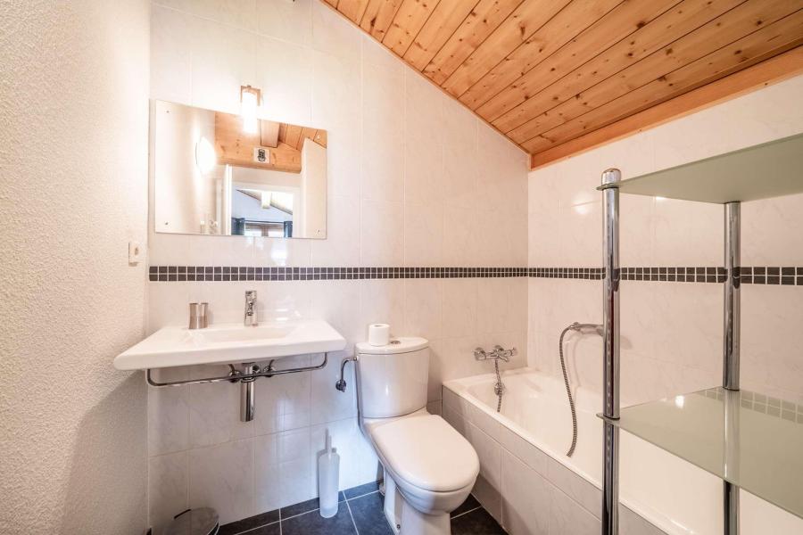 Location au ski Chalet triplex 10 pièces 17 personnes - Chalet Beauséjour - Morzine - Salle de bain