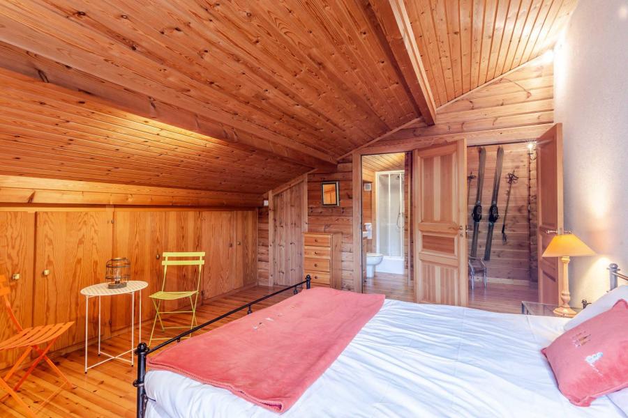 Rent in ski resort 10 room chalet 10 people - Chalet Copains - Morzine - Bedroom