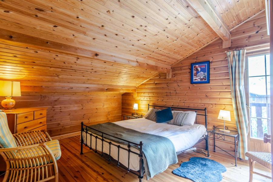 Rent in ski resort 10 room chalet 16 people - Chalet Copains - Morzine