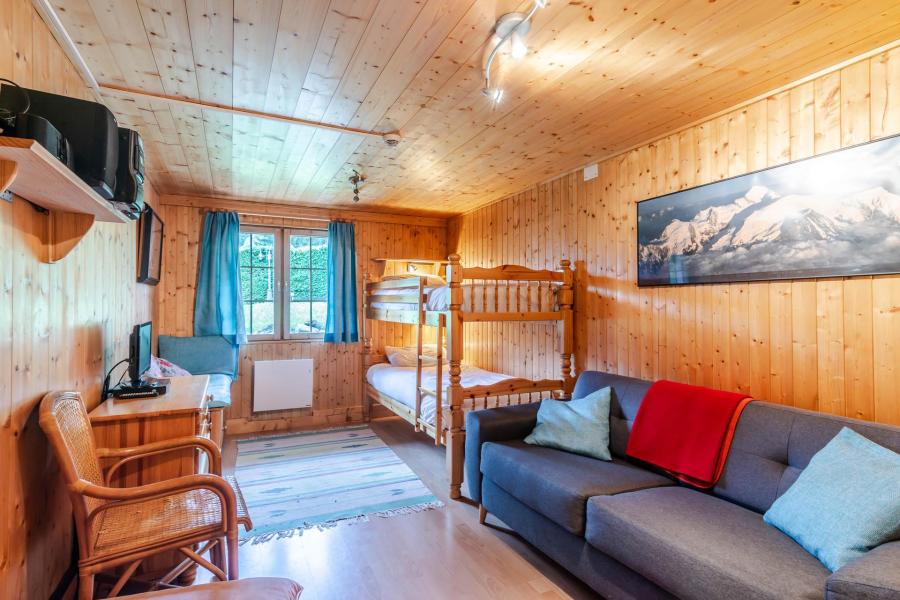 Rent in ski resort 10 room chalet 16 people - Chalet Copains - Morzine