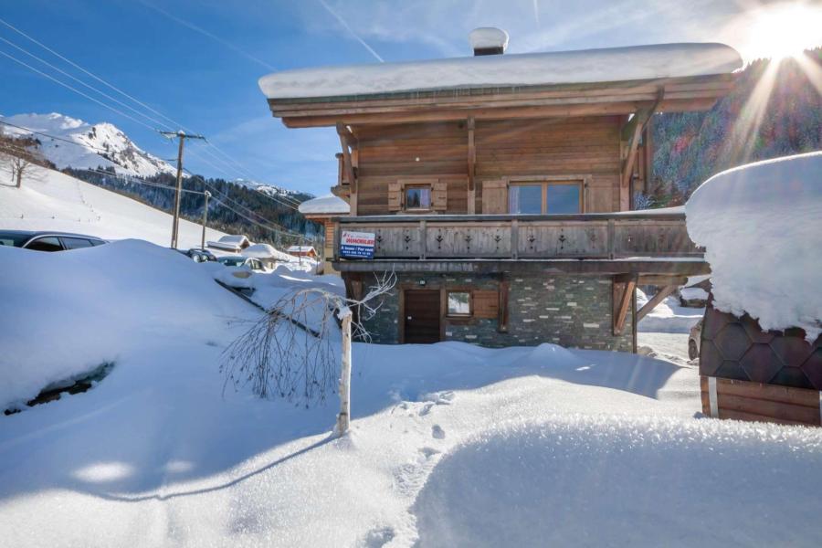 Rent in ski resort 5 room triplex chalet 8 people - Chalet Dalle Cachée - Morzine - Winter outside