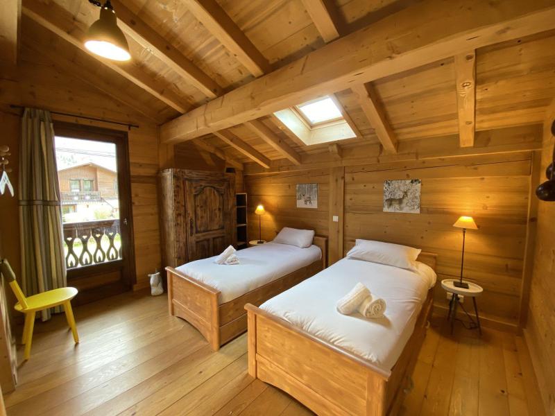 Rent in ski resort 5 room chalet 8 people - Chalet l'Échappée - Morzine - Bedroom