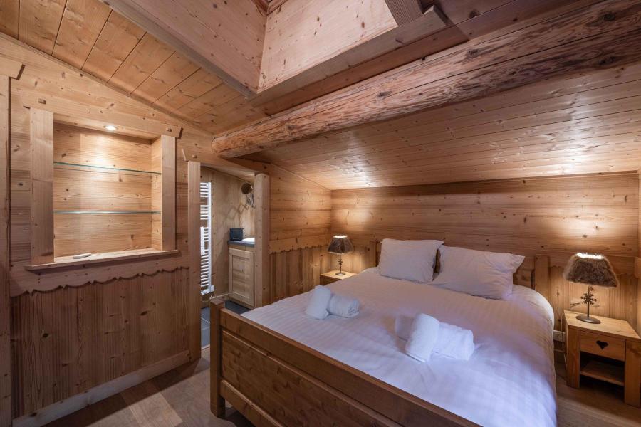 Rent in ski resort 6 room chalet 10 people - Chalet le Blizzard - Morzine - Bedroom