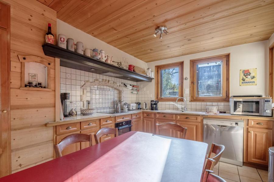 Rent in ski resort 6 room chalet 10 people - Chalet le Blizzard - Morzine - Kitchen