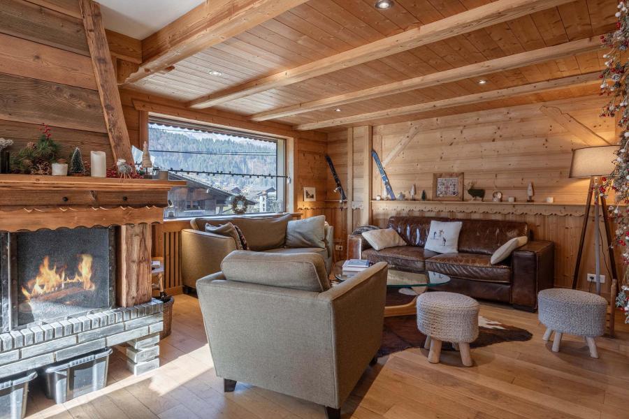 Rent in ski resort 6 room chalet 10 people - Chalet le Blizzard - Morzine - Living room